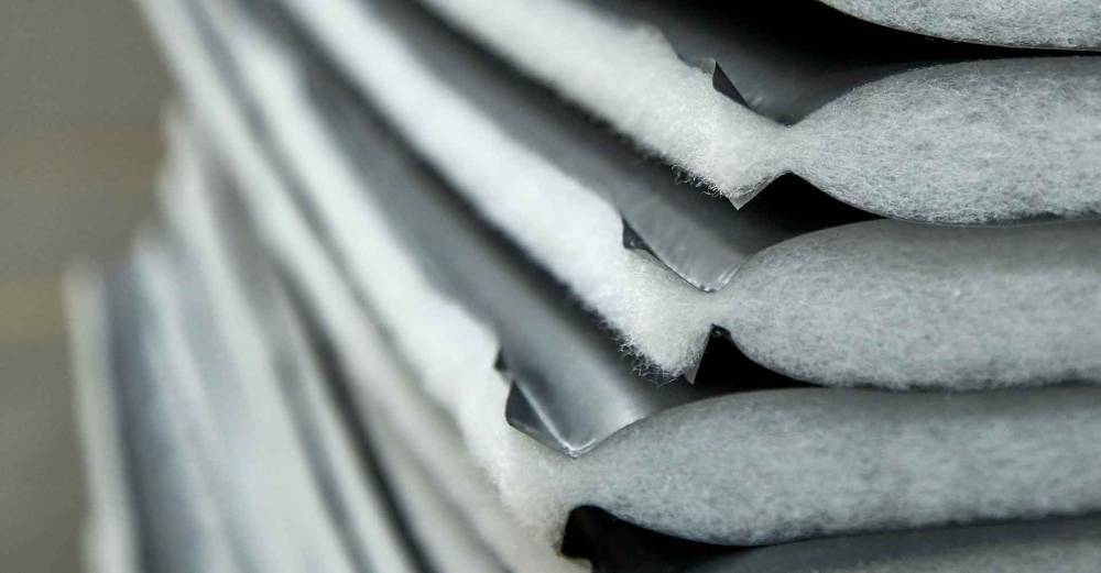Combitherm thermal winter mats are the ideal solution for coverage and general protection of building material when working on the construction site